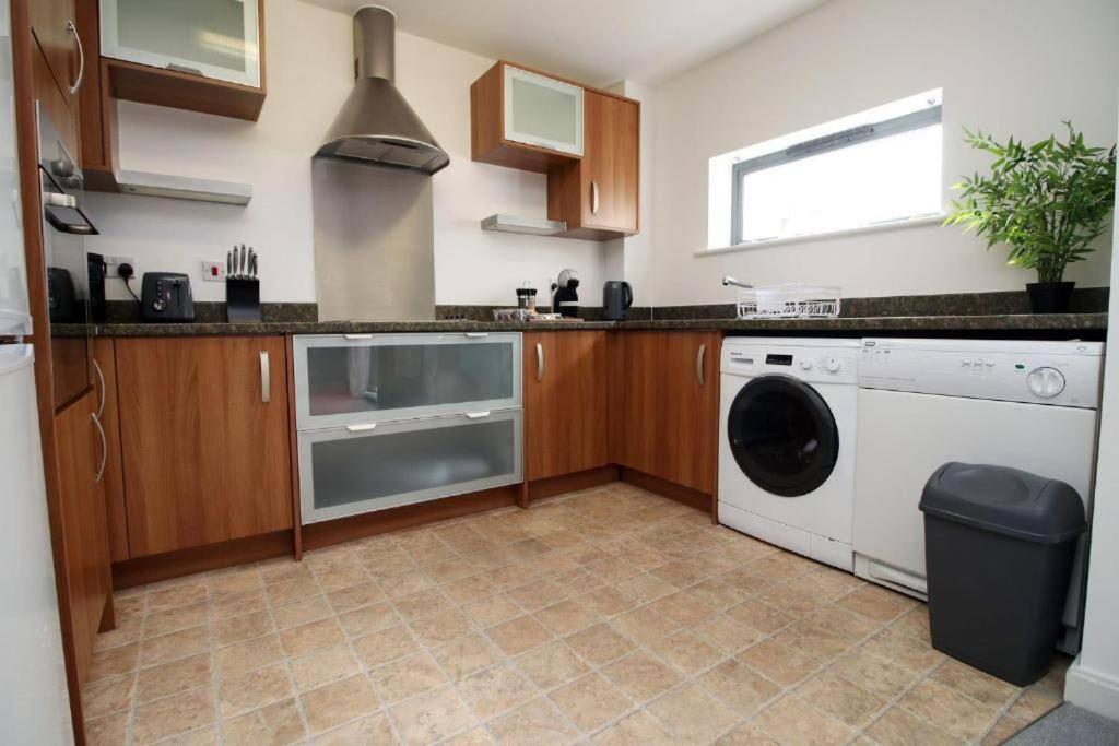 The Observatory By Mia Living 2 Bedroom Apartment Overlooking Swansea Beach With Free Parking Esterno foto