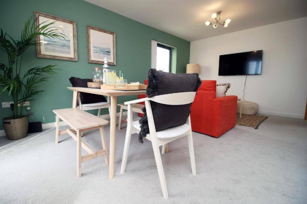 The Observatory By Mia Living 2 Bedroom Apartment Overlooking Swansea Beach With Free Parking Esterno foto